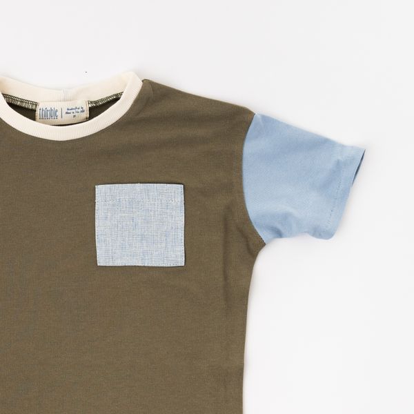 Relaxed Pocket Tee in Olive Prairie