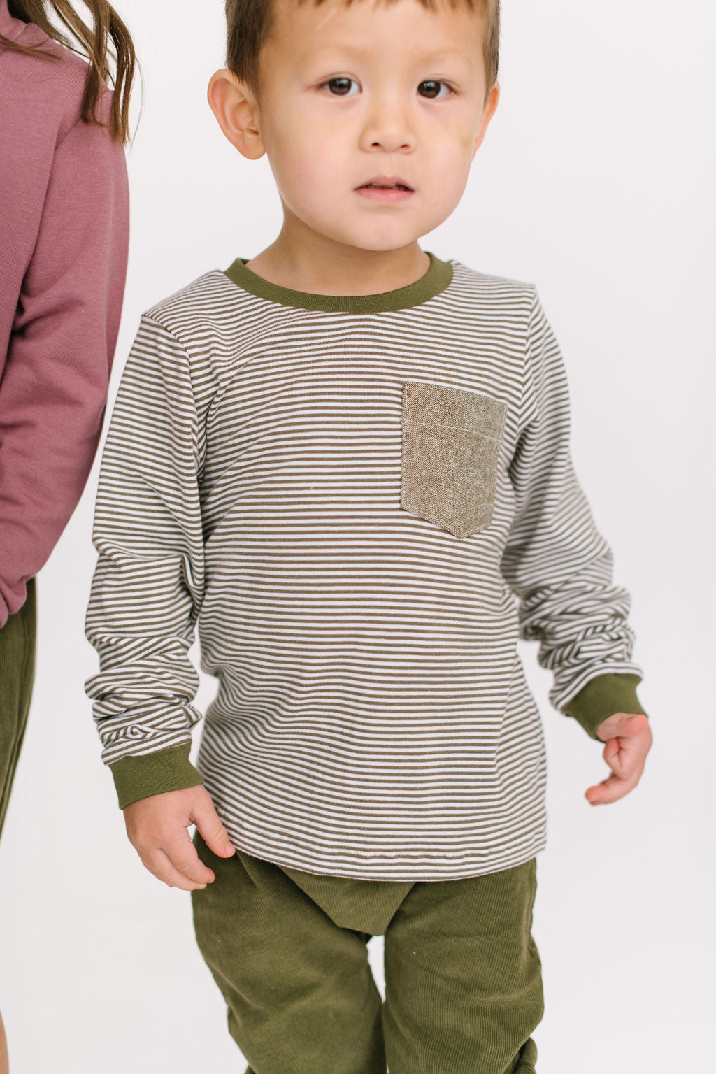 Bamboo Pocket Tee in Olive Stripe