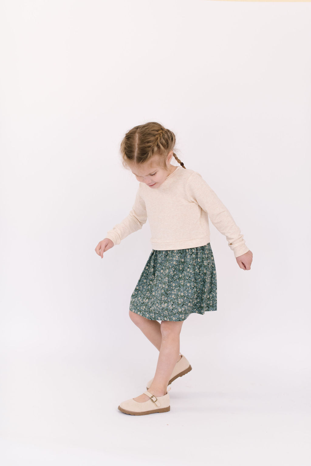 Classic Sweatshirt Dress in Flax Gardenia