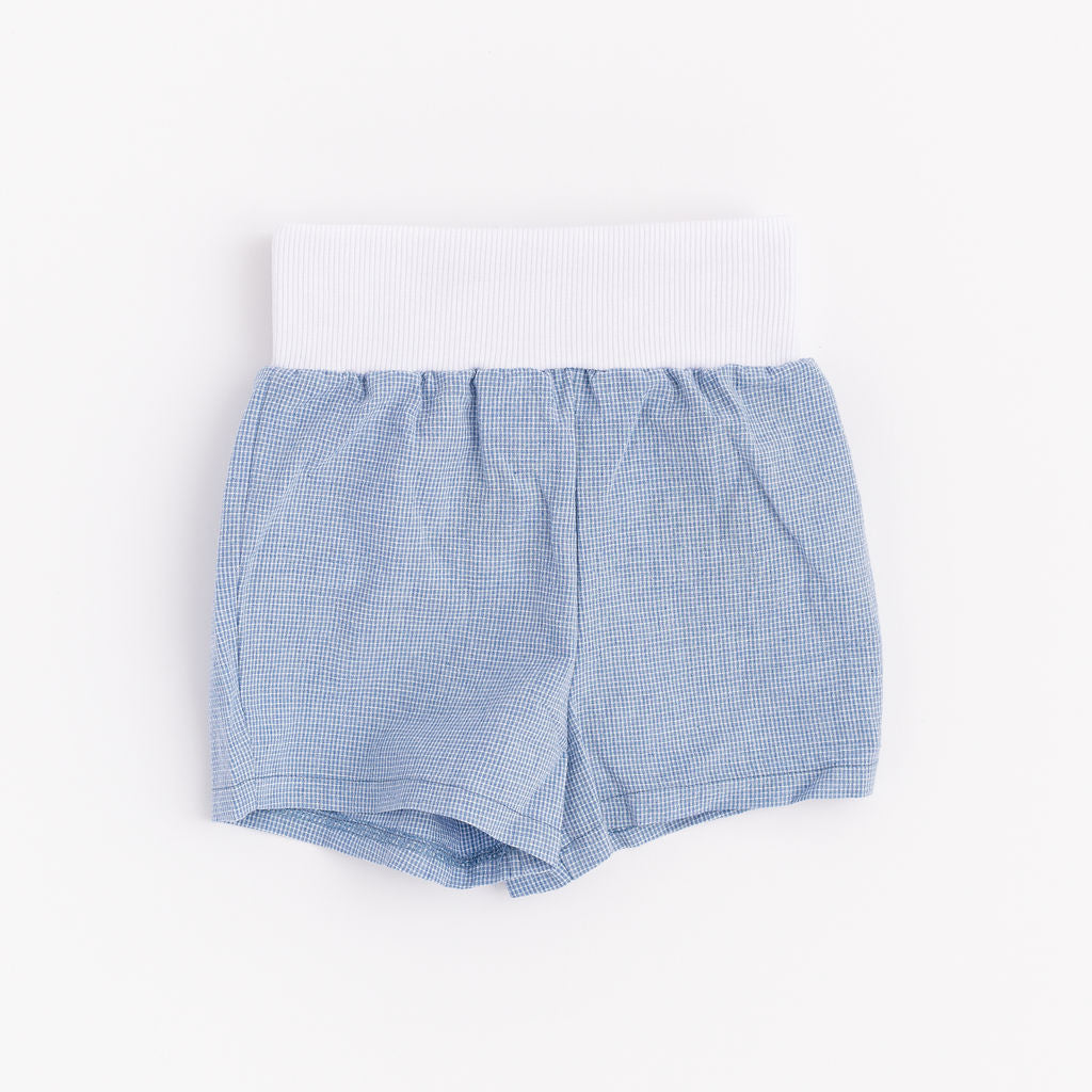 Easy Short in Breeze