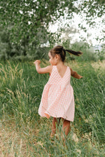 Load image into Gallery viewer, Weekend Dress in Petal Gingham
