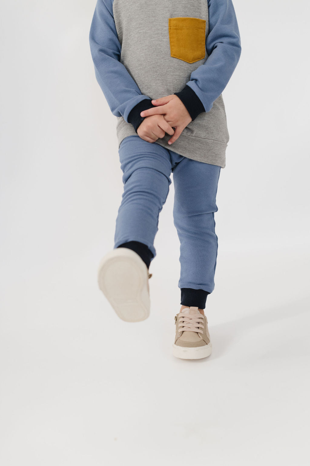 Bamboo Jogger in Cornflower French Terry