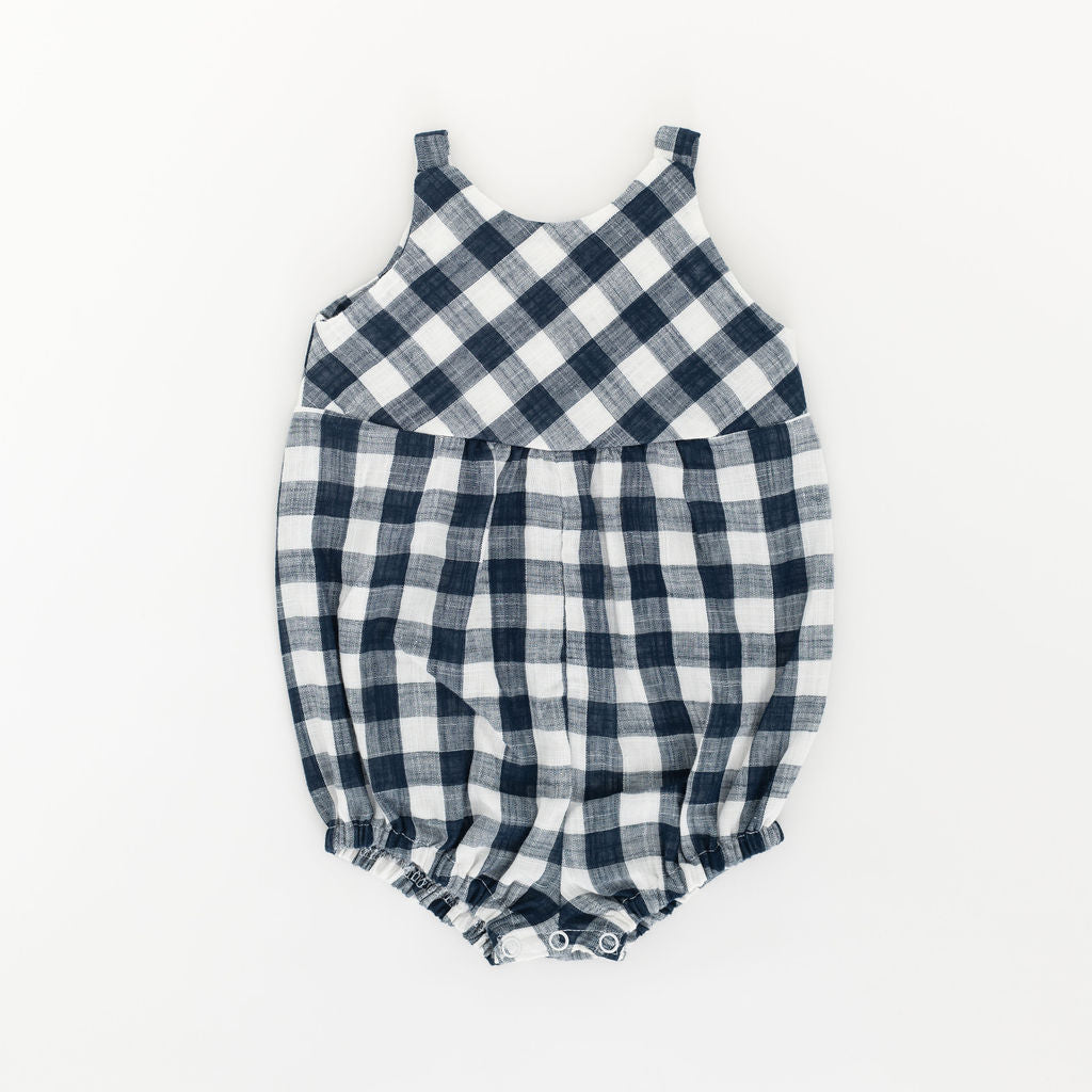 Knotted Bubble in Midnight Gingham